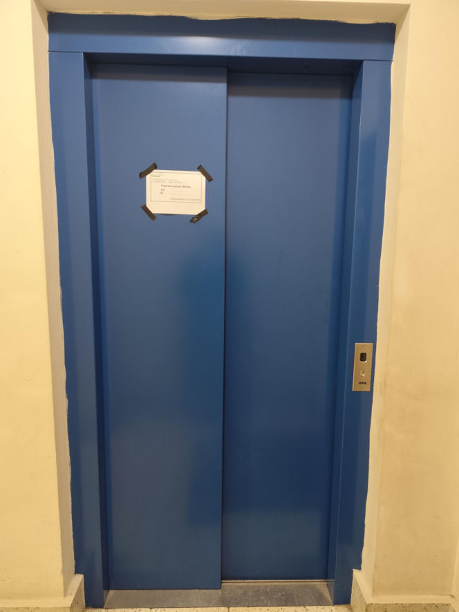 Dramat w bloku. Winda runęła z pasażerką w środku. Co się stało z 83-latką?