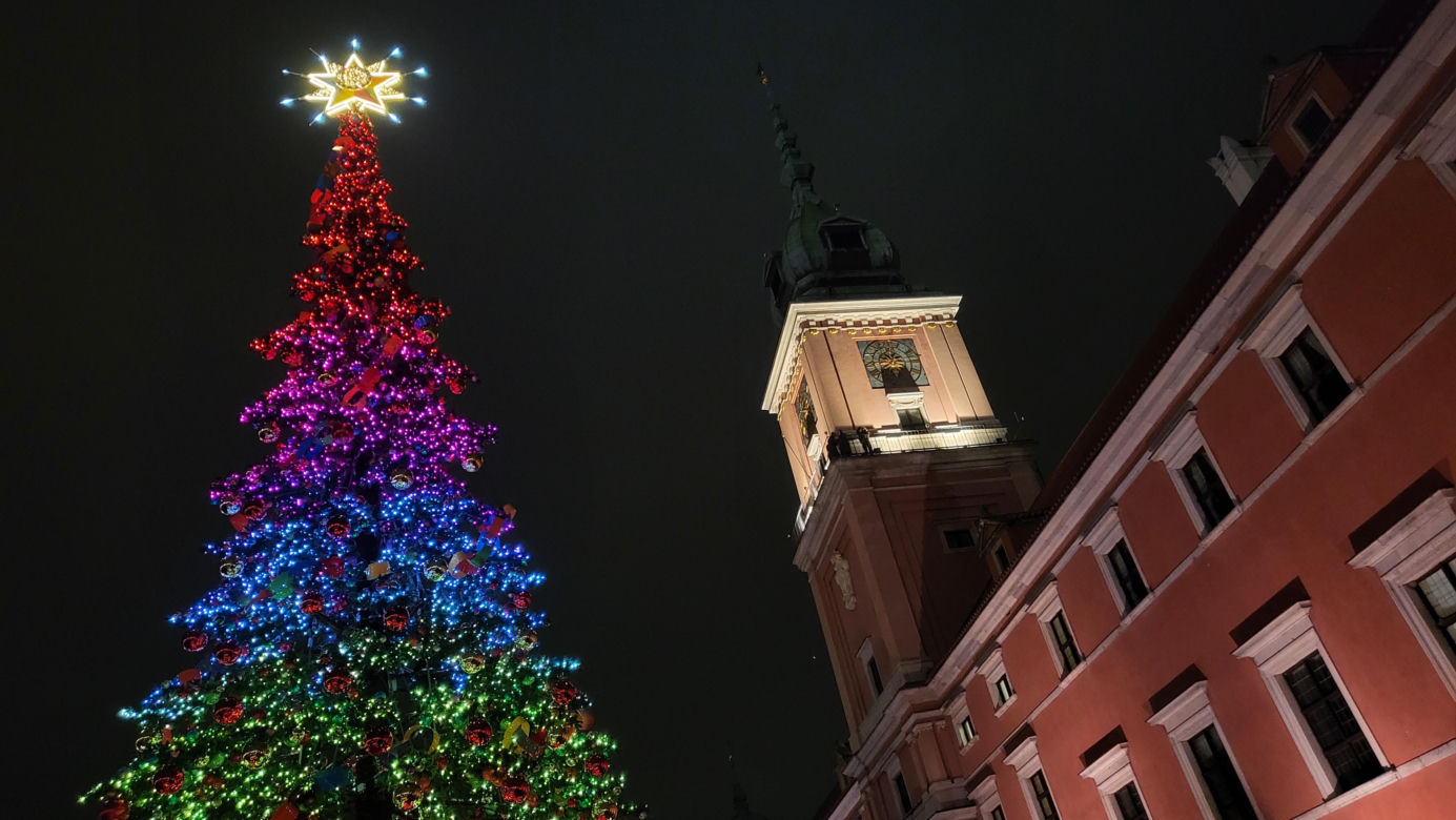 W Warszawie rozbłysła świąteczna iluminacja
