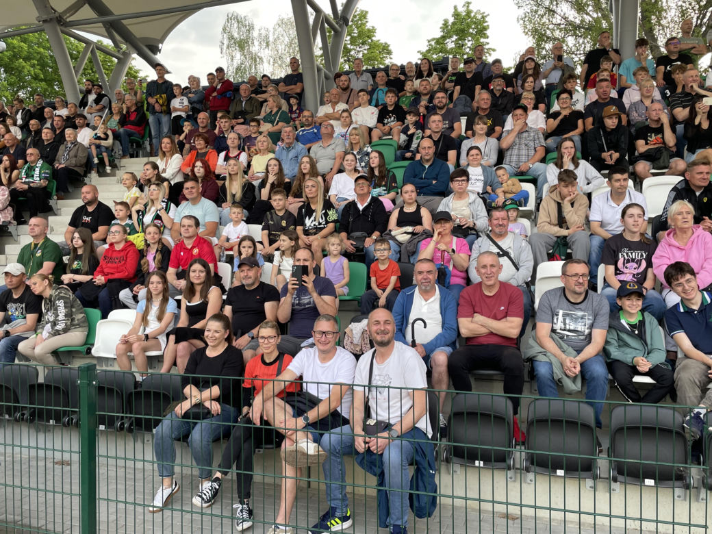 Uroczyste otwarcie stadionu w Starachowicach