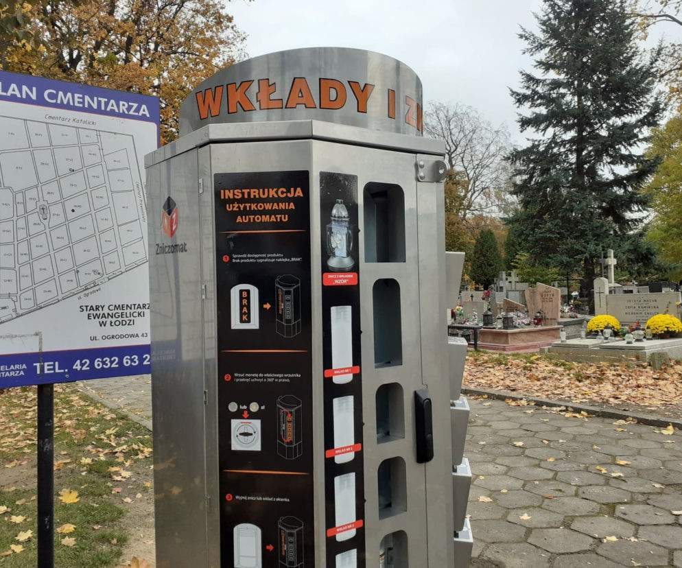 Na Starym Cmentarzu stanął zniczomat!