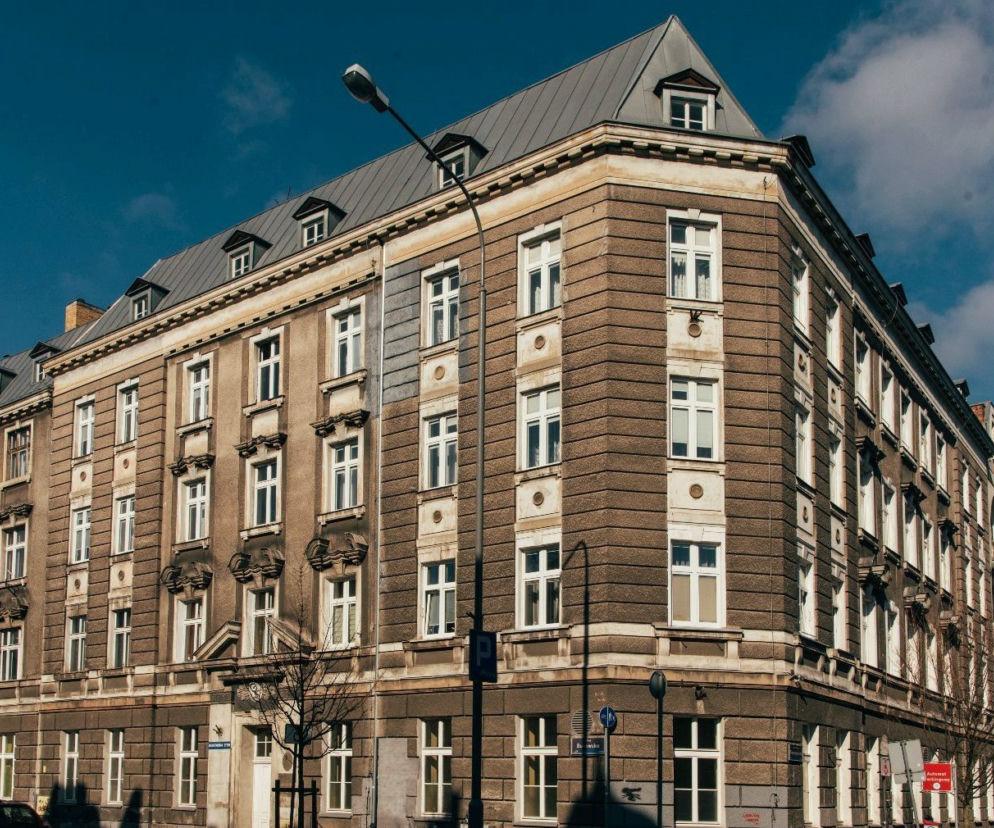 Punkt przy ul. Bukowskiej 27/29 czynny jest od poniedziałku do piątku w godzinach 14-18, w sobotę od 10-15