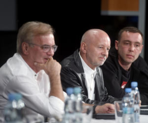 Debiutował jako Magik w Jesteś Bogiem. Tak na przestrzeni lat zmienił się Marcin Kowalczyk