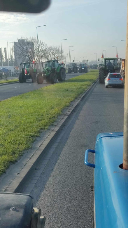 Wielki protest rolników wokół Wrocławia. Protestujący byli u prezydenta Jacka Sutryka   