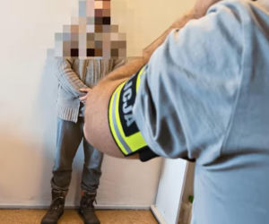 Szukali ekshibicjonisty, a znaleźli pedofila! 49-latek odpowie za obrzydliwe czyny