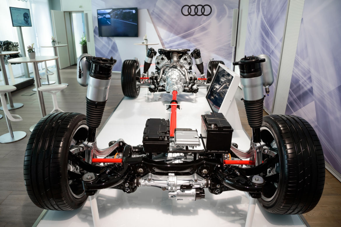 Podwozie i napęd czwartej generacji Audi A8 