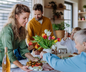 Co jeść i pić w Wielkanoc przy cukrzycy? Te zasady ratują święta