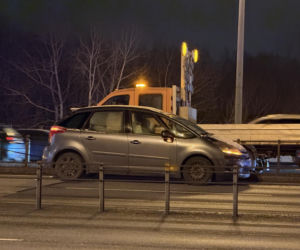 Zderzenie czterech aut na moście w Warszawie