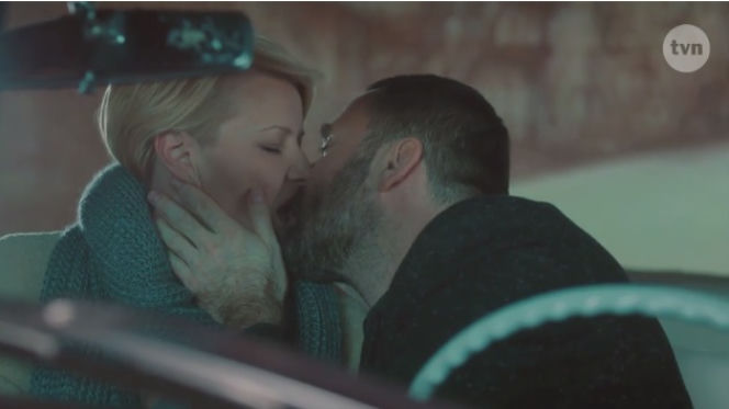 Druga szansa odcinek 6. Monika (Małgorzata Kożuchowska), Marcin (Bartłomiej Świderski)