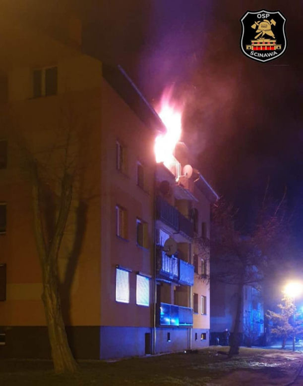 Potężny wybuch i pożar bloku. To była butla z gazem! 57-letka w ciężkim stanie
