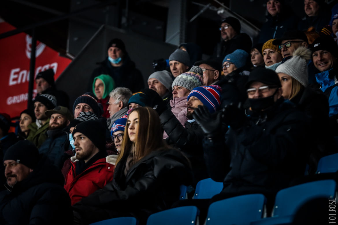 KH Energa Toruń - Tauron Podhale Nowy Targ 6:2, zdjęcia kibiców z Tor-Toru 