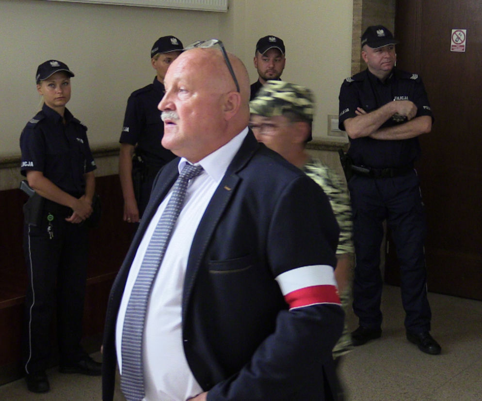 Prokurataura zbada nagrania z marszu Piotra Rybaka i narodowców