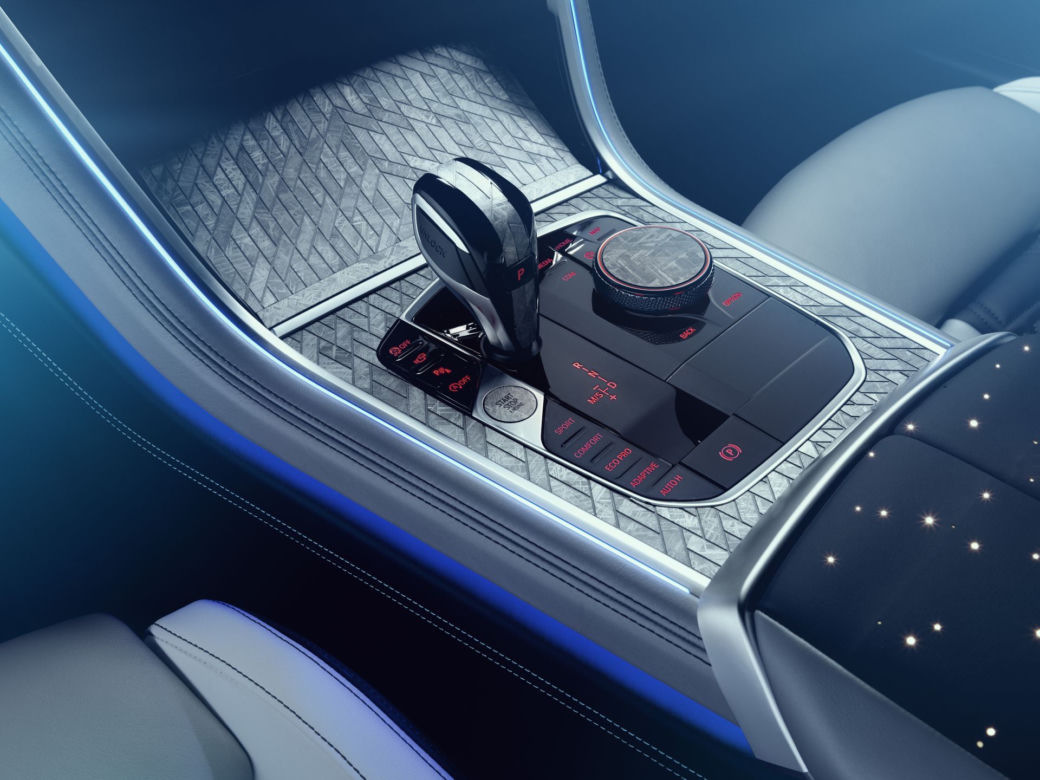 BMW Individual M850i Night Sky - auto wykończone meteorytami