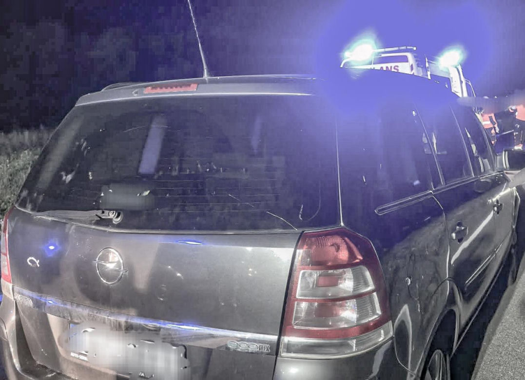 15-latek na hulajnodze zginął pod kołami Opla