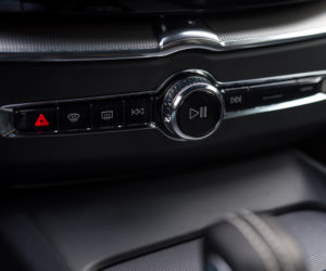 Volvo XC60 B4 Mild Hybrid FWD AT8 Momentum