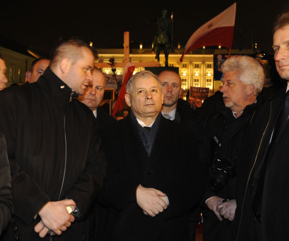 Jarosław Kaczyński przed Pałacem Prezydenckim Marsz Pamięci
