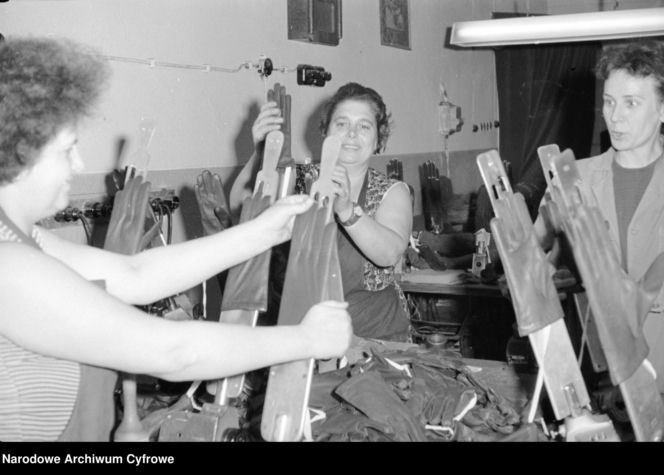 QUIZ PRL. Czy się stoi, czy się leży, trzy tysiące się należy. Tak pracowano w PRL-u