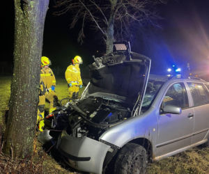 Tragedia na drodze w powiecie rawickim. Nie żyje pasażerka auta