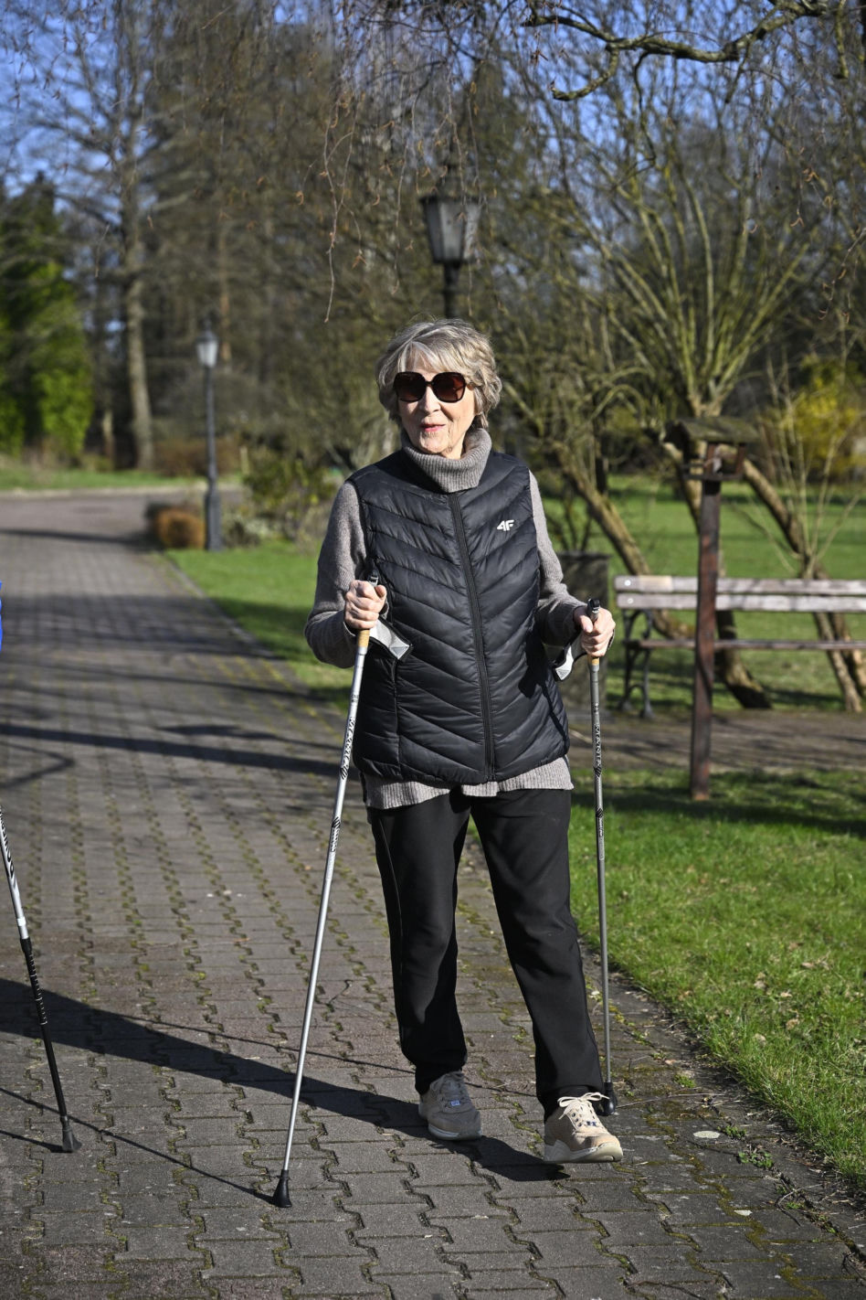 Irena Santor wraca do zdrowia w Skolimowie