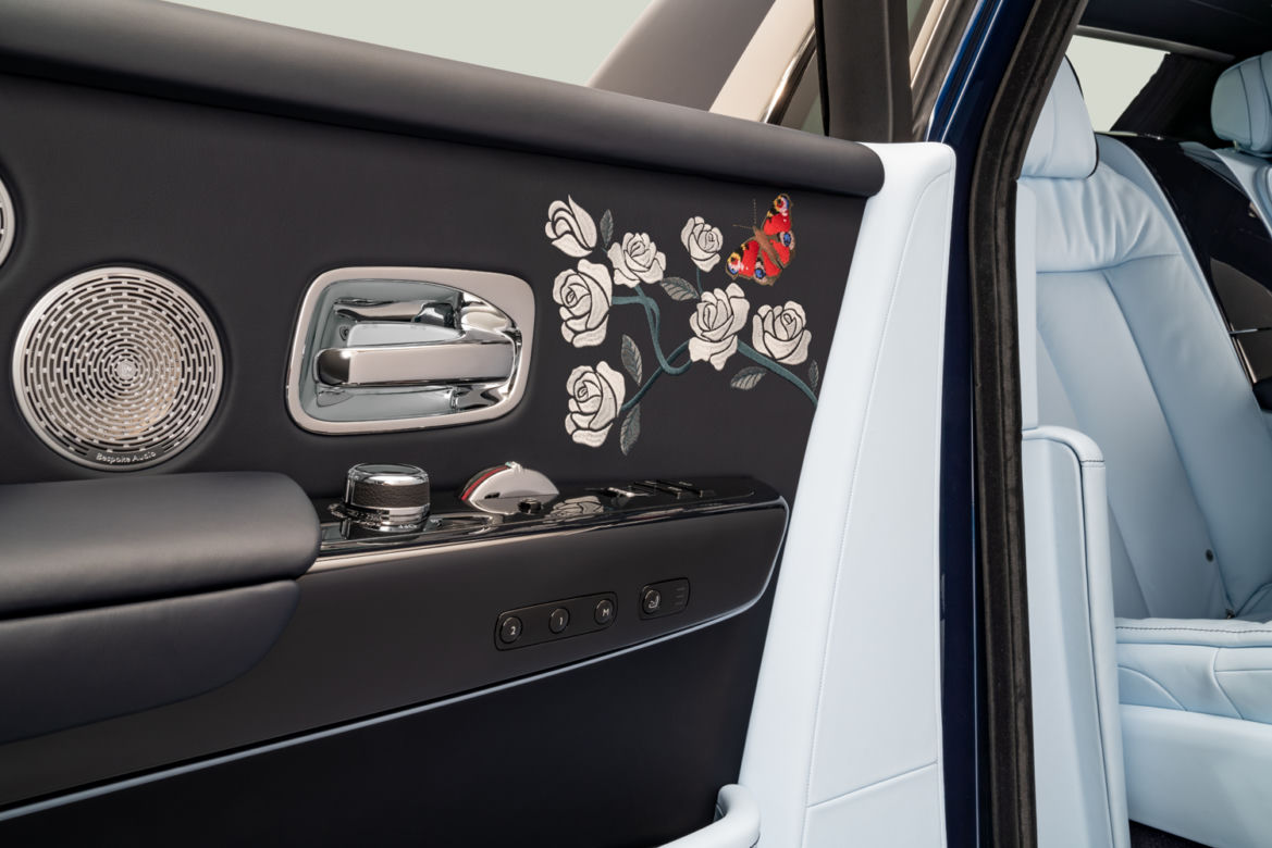 Różany Rolls-Royce Phantom