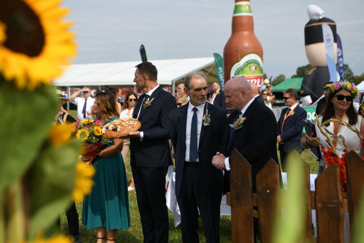 Zenek i upał rozgrzały publiczność. Tak wyglądały Dożynki Wojewódzkie 2023 w Radawcu