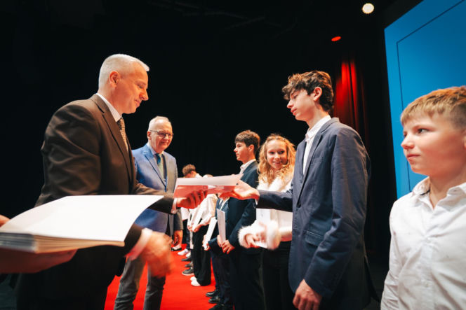 Najzdolniejsi uczniowie odebrali stypendia Prezydenta Miasta Siedlce