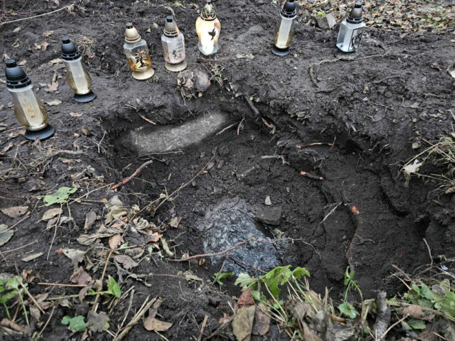 Poćwiartował ciało współlokatora i zakopał w parku! Po wszystkim napisał do matki Mateusza