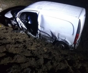 Turośń Dolna. Czołówka z mercedesem. Pijana kobieta jechała pod prąd