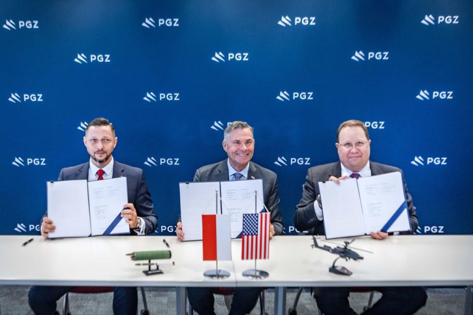 Rakiety Hydra 70 będą produkowane w Polsce. Wzmocnienie dla śmigłowców Apache i nowa broń na drony
