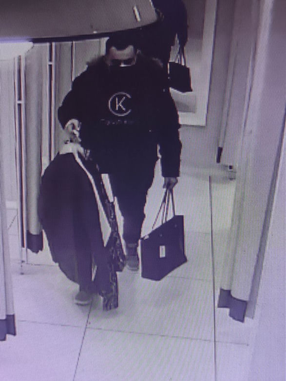 Ta para jest poszukiwana przez policję z Inowrocławia. Rozpoznajesz ich? 
