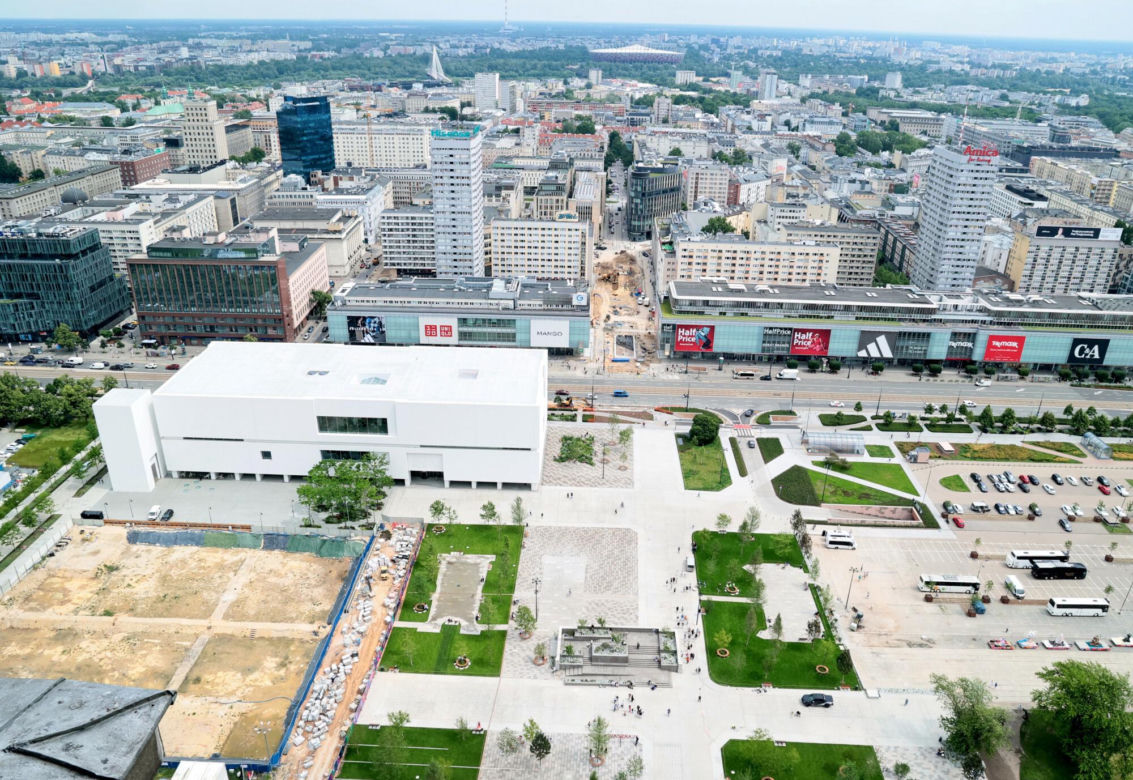 MSN i plac Centralny to nie jedyne zmiany na Placu Defilad. Rusza budowa nowej siedziby TR Warszawa