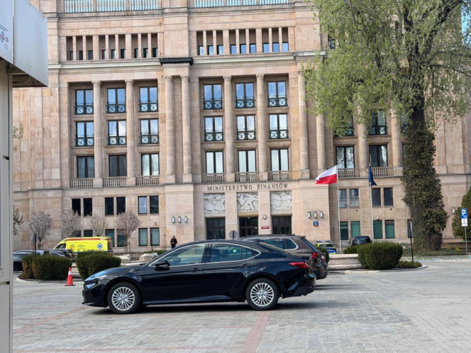 Śmierć w Ministerstwie Finansów w Warszawie. Padł strzał