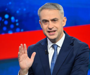 Gawkowski ostrzega przed Polexitem. Polska byłaby bliżej Rosji