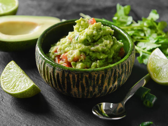 Nie jajka, nie twaróg. Pełną smaku pastę śniadaniową robię z tych 2 składników i kilku dodatków 