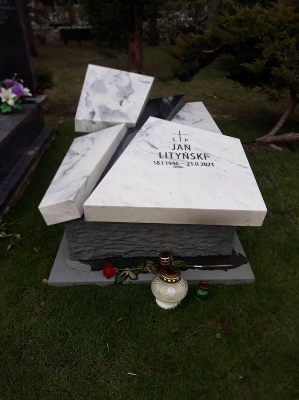 Tak wygląda nowy grób Lityńskiego