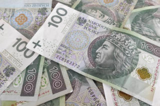 Dom, samochód i egzotyczne wakacje. Te liczby były warte fortunę