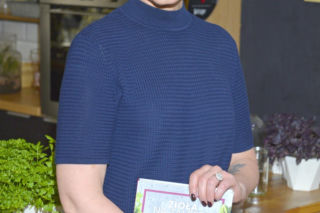 Ilona Felicjańska wycina sobie powieki