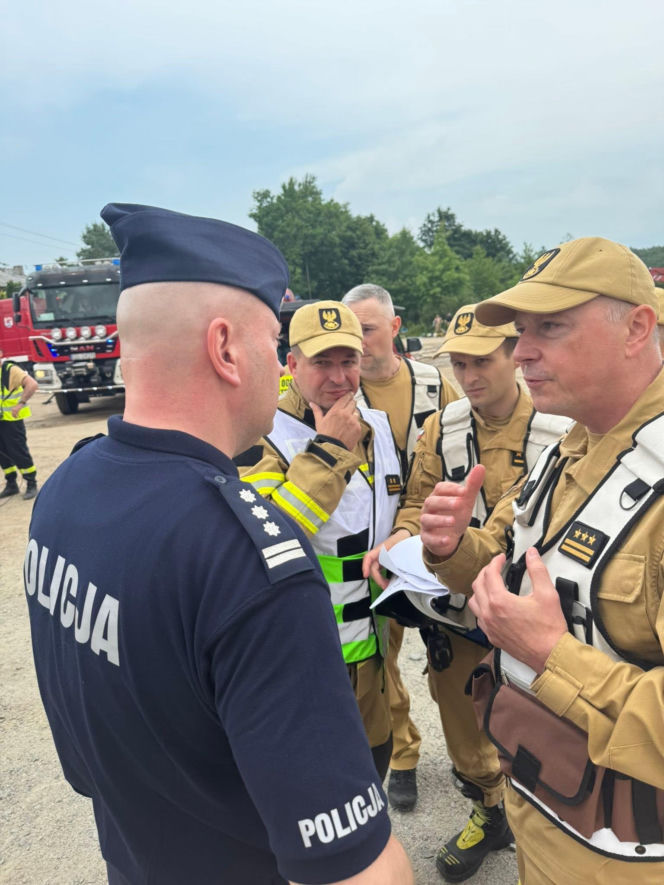 Pożar zakładów w Charnowie
