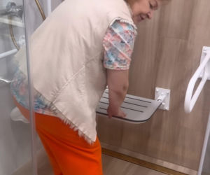 Doda urządziła rodzicom pokój na starość