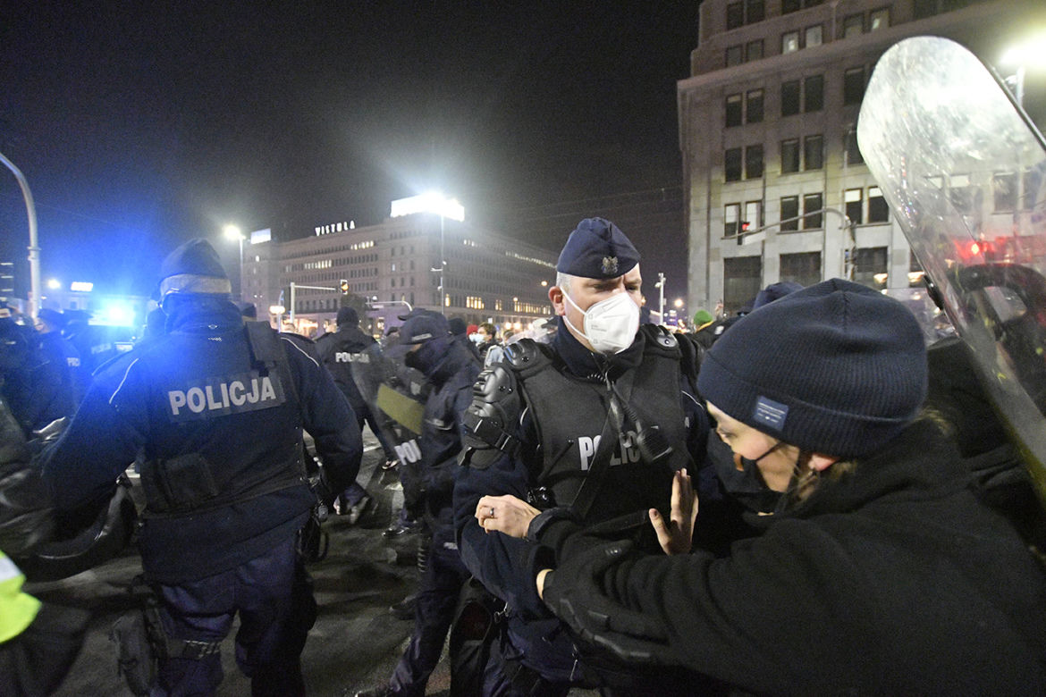 Blokada Sejmu przez Ogólnopolski Strajk Kobiet