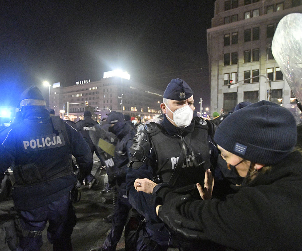 Blokada Sejmu przez Ogólnopolski Strajk Kobiet