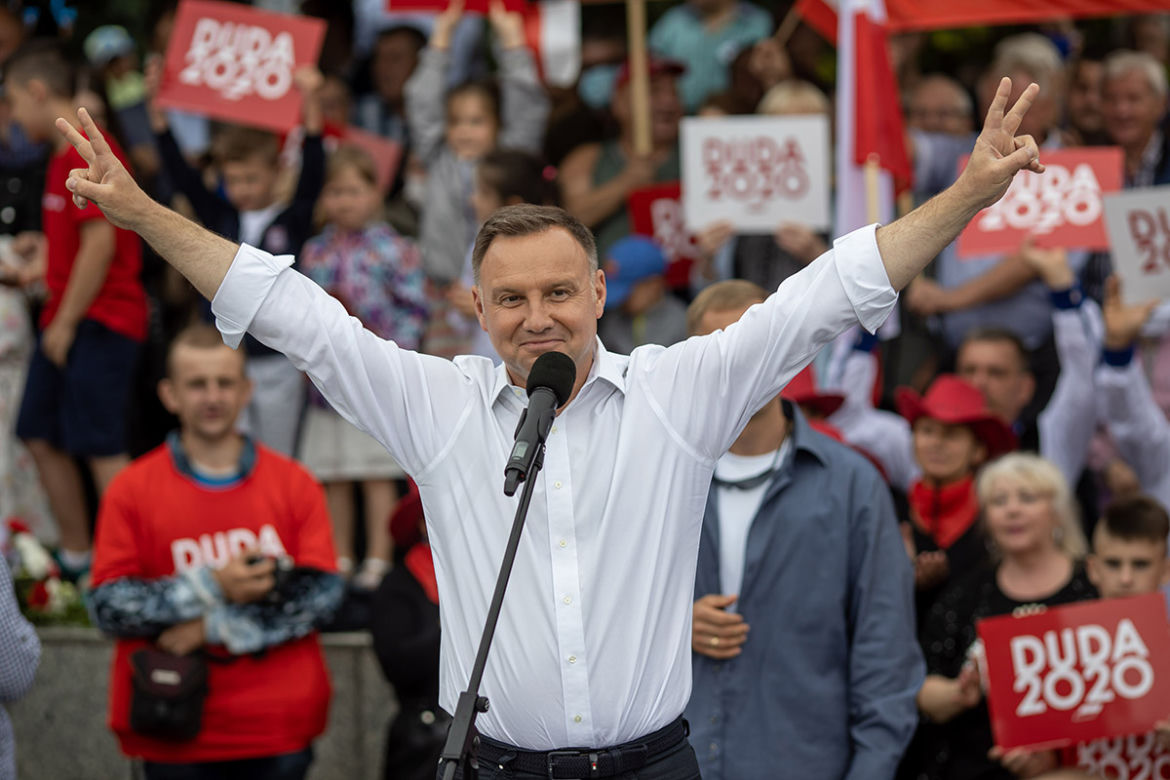 W Sylwestra chcemy się bawić z Trzaskowskim i Dudą