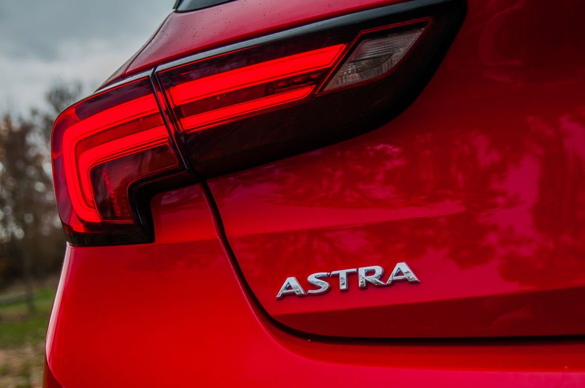 Opel Astra 1.6 BiTurbo 150 KM M6