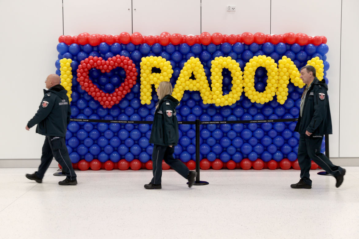 Lotnisko Warszawa-Radom. Pierwsi pasażerowie wylądowali