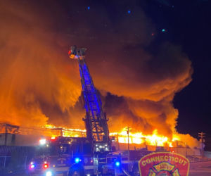 Kłęby dymu nad New Jersey