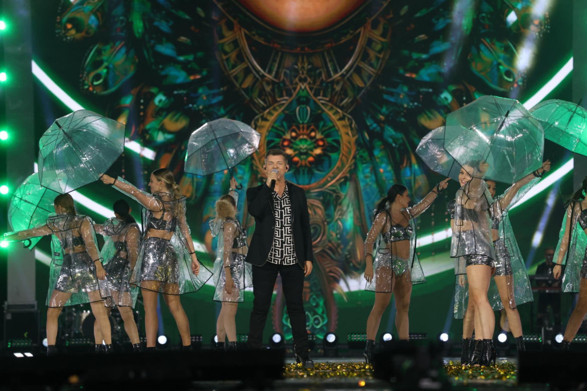 Koncert Roztańczony PGE Narodowy 2025. Na scenie gwiazdy: popu, rapu i disco polo [ZDJĘCIA]