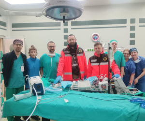 Wyjątkowa akcja ratunkowa. Przejechali ponad 1000km, ratując 18-nasto miesięczne dziecko!