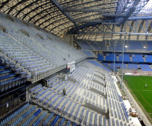 Stadion Lech Poznań, trybuny