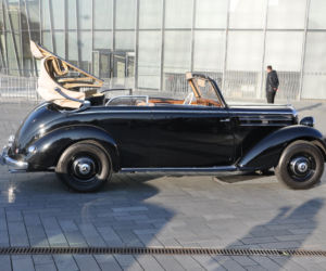 Aukcja zabytkowych Mercedesów w muzeum w Stuttgarcie