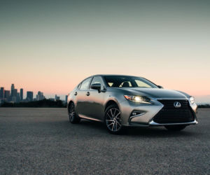 2016 Lexus ES