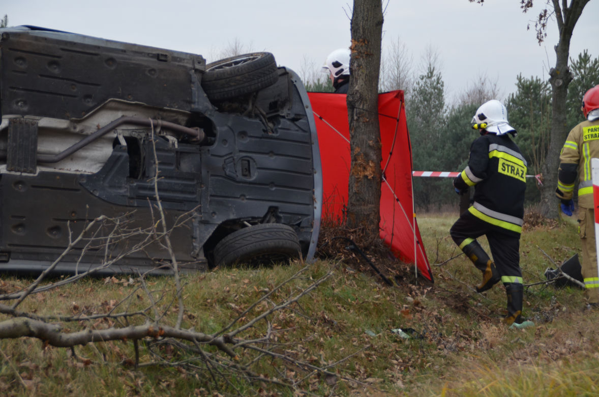 Śmiertelny wypadek na dk 74. Nie żyje kobieta